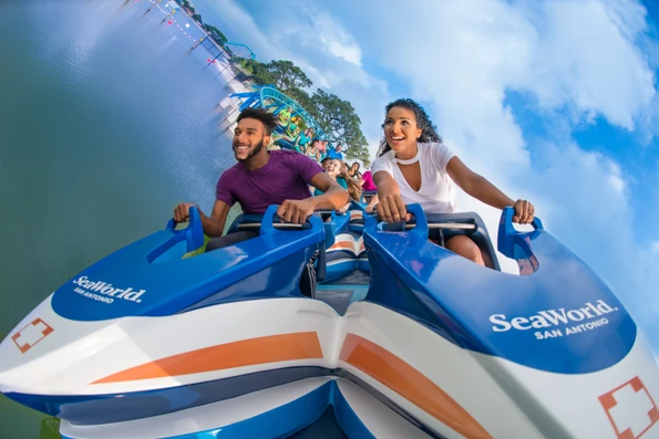 Guests on Wave Breaker, one of the best SeaWorld San Antonio rides.