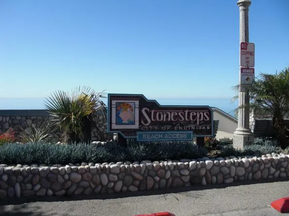 The Stonesteps Beach public access sign and walkway entrance in Encinitas.