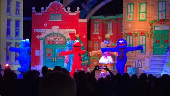 Elmo's Christmas Wish Show in San Diego