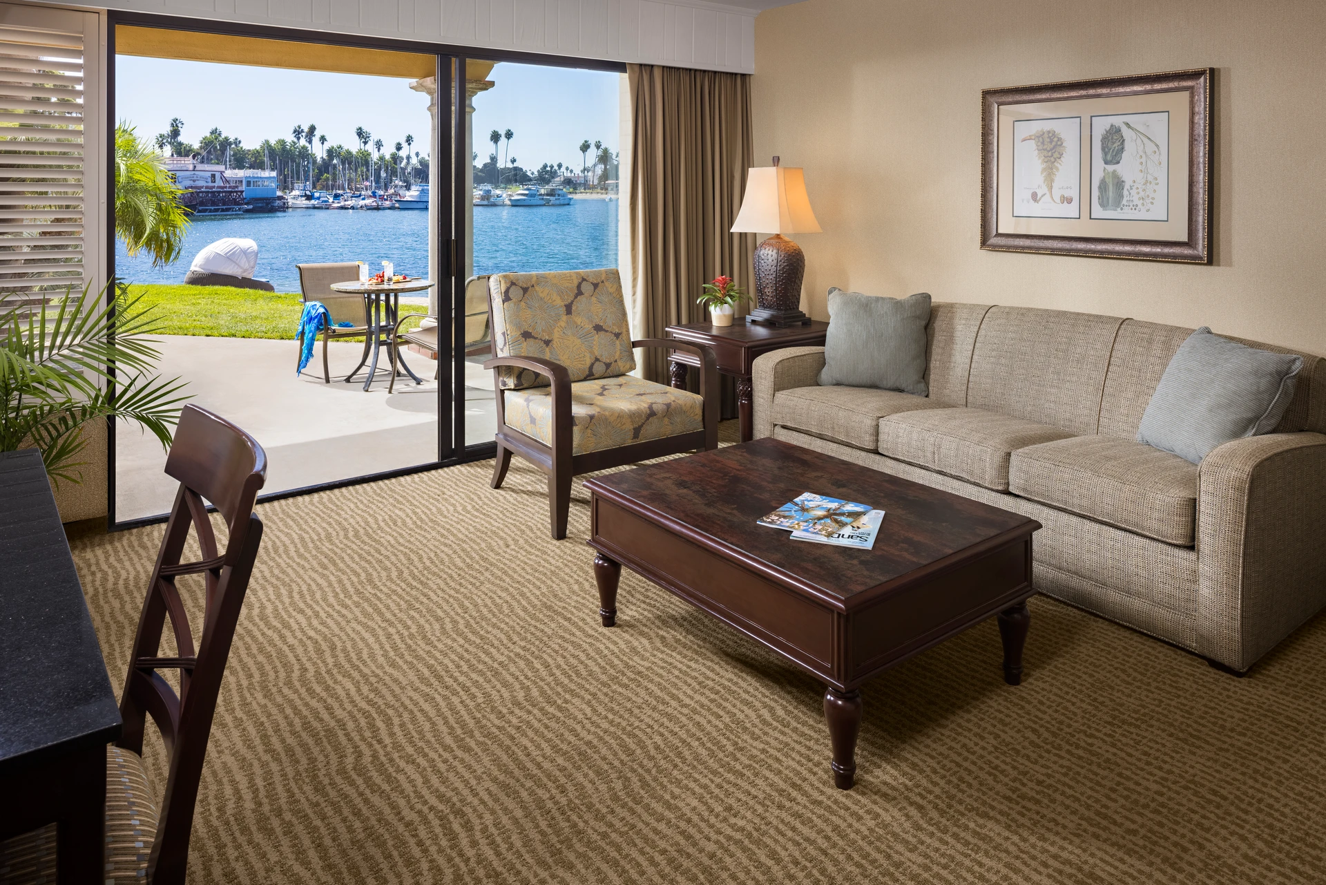 Bayfront suite patio